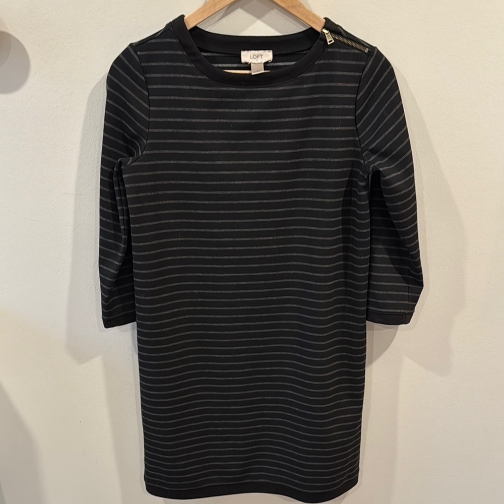 Loft Women’s Striped Black Gray Mini Dress Ann Taylor 3/4 Sleeve Casual Size S